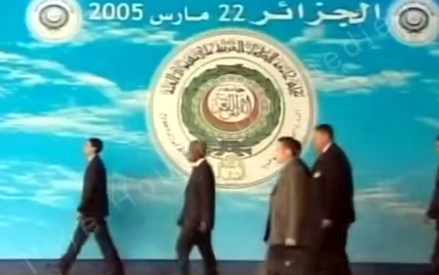 بنت تطلب ممارسه الجنس 2024 من طرائف القذافي في القمة العربية بالجزائر 2005 Gaddafi’s jokes at the Arab summit in Algeria 2005