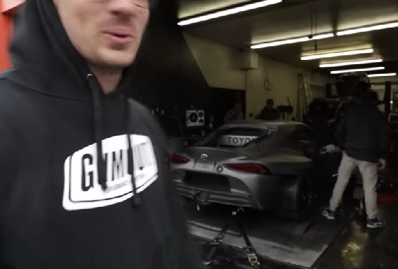 سكس لحظه فتح كس منى فاروق 2024 mula Supra DYNO!