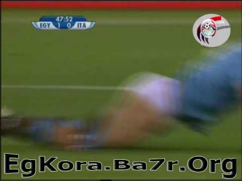 ##ظهور عورة لاعب معروف شاهد قبل الحذف