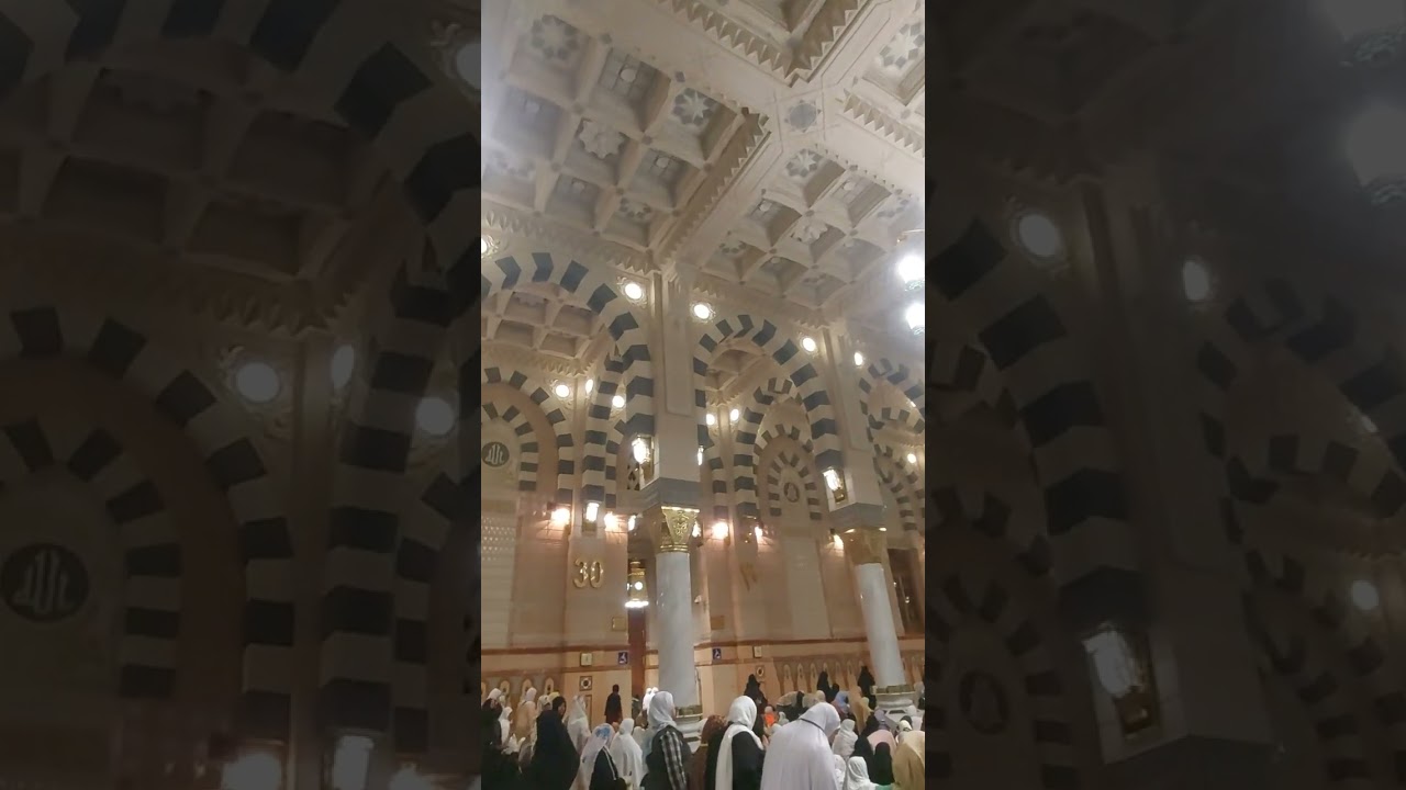 #TRAVELIERO In FAJR PRAYER AT THE PROPHET MUHAMMAD’S MOSQUE ﷺ 🥰 #EXPLORE