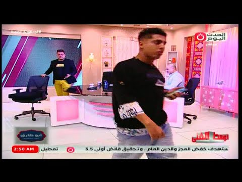 لحظة مغادرة “كروان مشاكل” للاستوديو عالهواء واحمد عبد العزيز يفقد اعصابه عليه